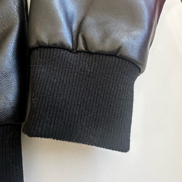 BUNDLE TIME!! 🥰 - Picture 4 of 9